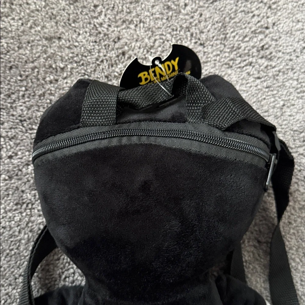 Bendy And The Ink Machine Plush Backpack Black/White - Picture 11 of 13
